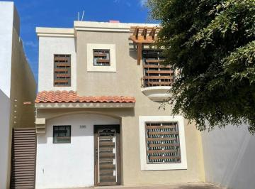 Casa · 3 Recámaras · 2 Estacionamientos · Casa en Venta en Privada Stanza Toscana