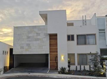 Casa de 4 habitaciones, El Marqués · Venta de Casa de Autor Inteligente en Zibata