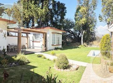 Casa · 315m² · 4 Recámaras · 2 Estacionamientos · Cómoda Casa de 1 Planta en Club de Golf