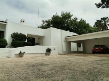 Casa · 1044m² · 6 Recámaras · 6 Estacionamientos · Casa en Venta en Las Diligencias, Carretera Nacional