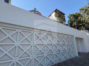 Casa · 527m² · 6 Recámaras · 5 Estacionamientos · Casa de Uso Mixto en Col. Ladrón de Guevara