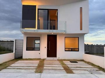 Casa en condominio de 4 habitaciones, El Marqués · Casa en Venta en Querétaro en Condominio Rodante El Marques Preventa