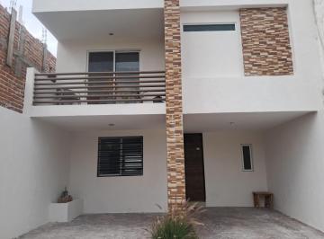 Casa · 140m² · 3 Recámaras · 2 Estacionamientos · Casa en Residencial La Foresta