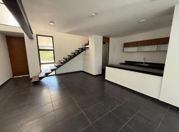 Casa · 2 Recámaras · 2 Estacionamientos · Townhouse en Renta en Xcanatun