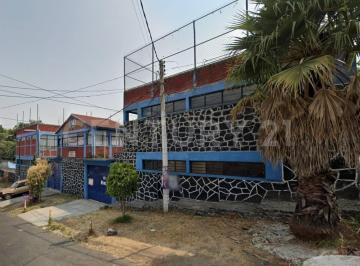 Edificio · 613m² · 10 Recámaras · 6 Estacionamientos · Escuela en Venta en Héroes de Padierna, Tlalpan