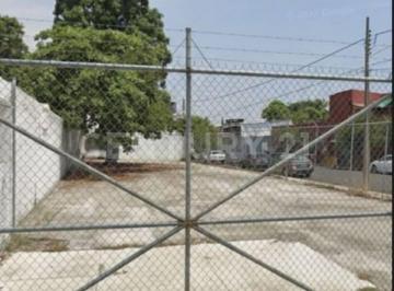Terreno / Lote · 643m² · Terreno en Venta Colima Centro
