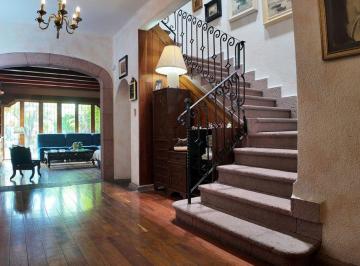 7726cee6bbe463327921560dfeb993a868bd8b7334c8d2dc3af3e469f585af7e · Venta de Casa en del Valle Centro San Francisco con Amplio Jardín