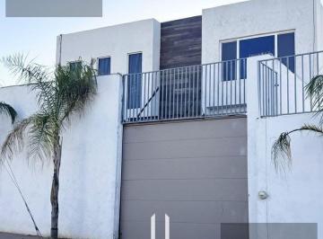 Casa · 264m² · 3 Recámaras · 2 Estacionamientos · Casa en Chihuahua