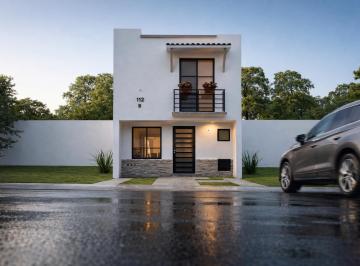 Casa · 100m² · 2 Recámaras · 2 Estacionamientos · Casa en Venta en Meseta Hábitat, Querétaro - Alberca, Calidad de Vida.