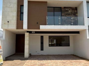 Casa de 3 habitaciones, León · Casa Nueva en Venta en Punta del Este con 3 Recamaras