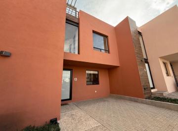Casa en condominio · 137m² · 3 Recámaras · 2 Estacionamientos · Casa en Venta en San Isidro Juriquilla - (4)