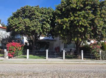 Casa · 251m² · 4 Recámaras · 2 Estacionamientos · Casa en Venta Club de Golf Tequisquiapan con Vista Al Campo - (4)