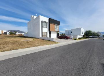 Terreno / Lote · 300m² · Terreno en Venta en Grand Juriquilla, Querétaro 300 m² de Superficie