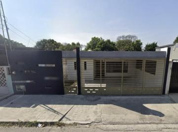Casa de 3 habitaciones, Mérida · Casa en Venta Francisco I Madero, Merida