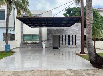 Casa de 4 habitaciones, Cancún · Casa en Isla Dorada Zona Hotelera Cancún