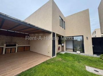 Casa de 3 habitaciones, El Marqués · Casa con 3 Recámaras, Amenidades, Family Room. Venta - Zákia
