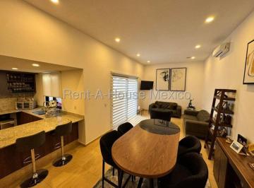 Casa de 3 habitaciones, Querétaro · Jurica - Renta. Casa Amueblada con Desniveles, Sala de Tv, Amenidades, 3 Recámaras