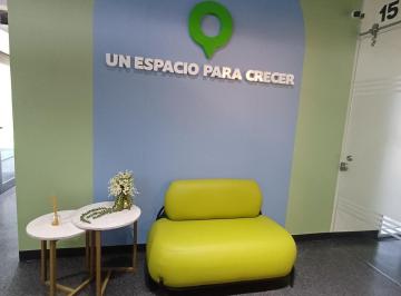 Oficina · 12m² · 4 Estacionamientos · Oficina en Renta Zona Obispado