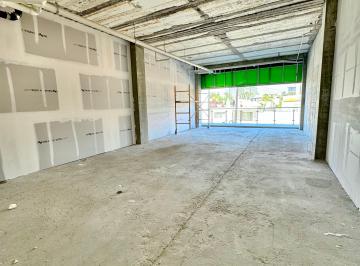 Local comercial , Zapopan · Local en Plaza Nueva Planta Baja en Residencial Victoria