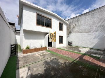 Casa · 160m² · 5 Recámaras · 4 Estacionamientos · 0112 - Casa en Renta en Zona Centro de Monterrey