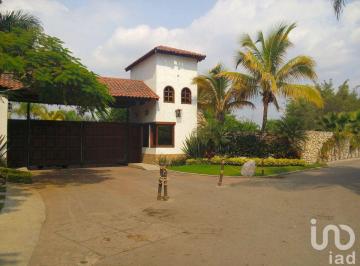 Terreno / Lote · 466m² · Magnífico Terreno en Venta en José Parres, Dentro de Condominio con Amenidades y Seguridad