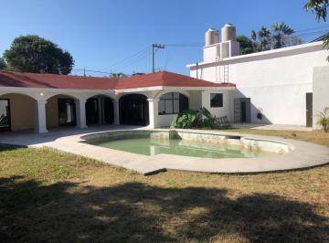 Casa · 356m² · 3 Recámaras · 2 Estacionamientos · Casa en Venta Lomas de Cuernavaca