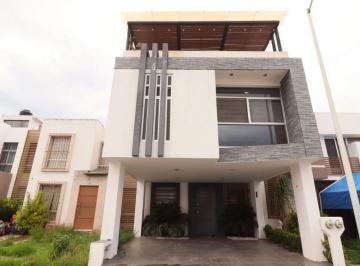 Casa de 5 habitaciones, Morelia · Casa en Venta en Morelia, Puerta Nogal, Zona Campestre del Vergel