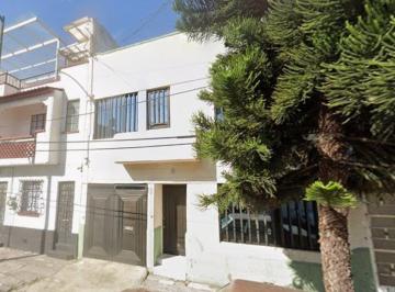 Casa de 4 habitaciones, Cuauhtémoc · Venta de Casa en La Cuauhtemoc
