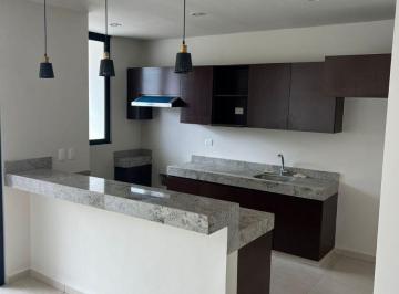 Casa de 3 habitaciones, Mérida · Casa de Dos Pisos en Venta. Carretera Progreso (Núcleo Sodzil) Norte de Mérida, Yucatán