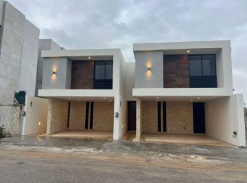 Casa de 3 habitaciones, Mérida · Casa de 135 m² con 3 Recámaras en Venta en Sodzil Norte