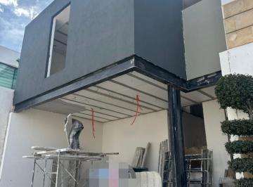 Casa · 230m² · 3 Recámaras · Casa en Venta Lomas del Refugio, Zona Norte