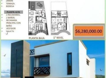 Casa · 271m² · 3 Recámaras · 2 Estacionamientos · Casa en Venta en Quintas de Cortés, San Pedro Cholula – con Jardín y Terraza
