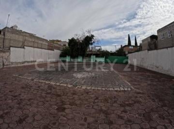 Casa · 381m² · 2 Recámaras · 40 Estacionamientos · Casa en Venta en Santiago Zapotitlan, Tlahuac, Cdmx