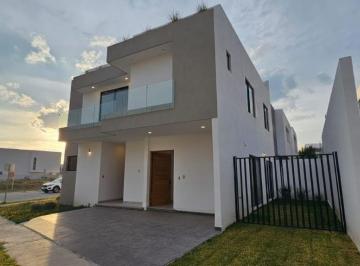 Casa de 3 habitaciones, León · Casa Nueva en Venta en Valles del Molino 1