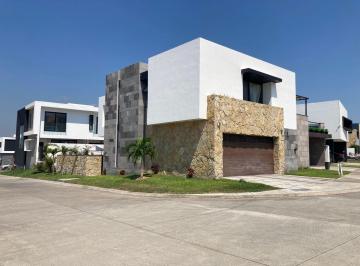 Casa · 286m² · 3 Recámaras · 2 Estacionamientos · Casa en Fracc. Punta Tiburón, Laguna VI