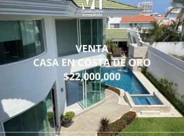 Casa · 602m² · 4 Recámaras · 4 Estacionamientos · Venta Casa en Fraccionamiento Costa de Oro