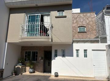 Casa de 3 habitaciones, Zapopan · Casa en Venta en El Fortin, Zapopan, Jalisco