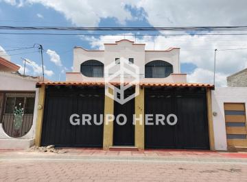 Casa · 310m² · 3 Recámaras · 2 Estacionamientos · Casa Grande en Venta Río San Pedro