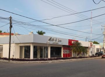 Local comercial , Mérida · Local Sobre Calle Principal y a 2 Calles de Av