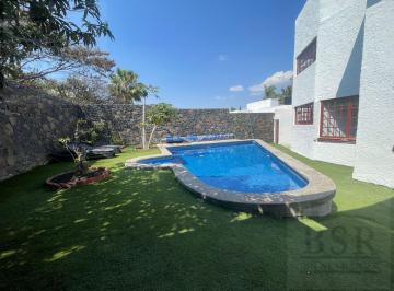 Casa · 367m² · 4 Recámaras · 4 Estacionamientos · Casa en Renta Fracc Campestre Huertas La Joya Qro.