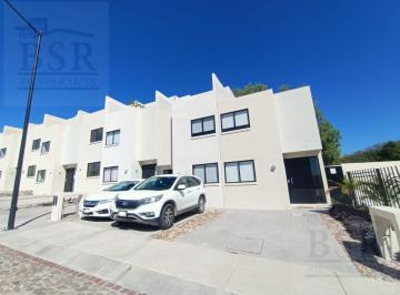 Casa · 67m² · 3 Recámaras · 2 Estacionamientos · Casa en Venta Condominio Ibiza Colinas del Santuario