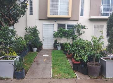 Casa de 2 habitaciones, Zapopan · Casa en Venta en Fraccionamiento Parque de Las Aves, Tesistan, Zapopan, Jalisco.