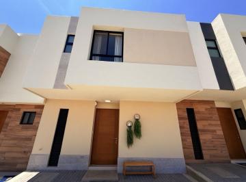 Casa en condominio · 129m² · 3 Recámaras · 2 Estacionamientos · PH - Zákia