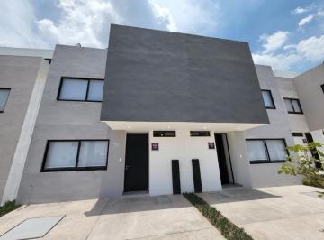 Casa en condominio · 154m² · 4 Recámaras · 2 Estacionamientos · Casa en Condominio - Zákia