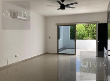 Casa · 300m² · 3 Recámaras · 4 Estacionamientos · Casa en Renta en Residencial Cumbres