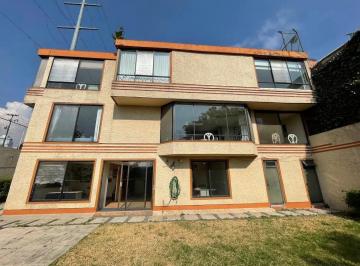 1 · Casa en Venta en Bosques de Las Lomas Cr1802