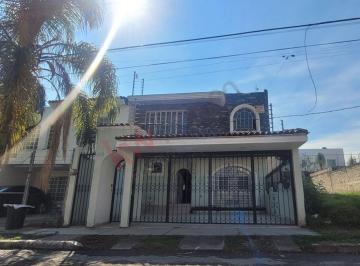 Casa de 3 habitaciones, Zapopan · Oportunidad en El Fortín | Casa Amplia de 3 Recámaras por $3.3 m
