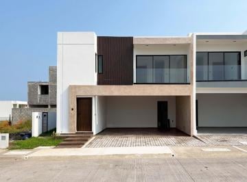 Casa · 196m² · 3 Recámaras · Casa en Punta Tiburón