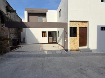 Casa · 170m² · 3 Recámaras · 2 Estacionamientos · Casa en Residencial Lomas Residencial