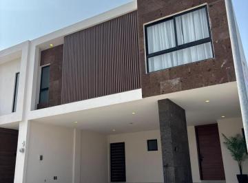 Casa · 263m² · 3 Recámaras · 2 Estacionamientos · Casa en La Riviera Veracruzana